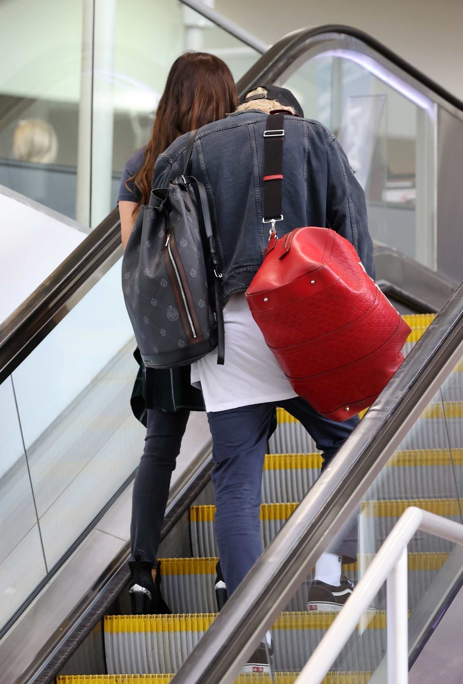 Machine_Gun_Kelly___Megan_Fox_-_are_seen_arriving_at_LAX_airport_in_Los_Angeles2C_California__06292020-01.jpg