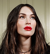 Megan_Fox_-_LA_Times_Photoshoot_2016-02.jpg