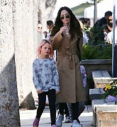 Megan_Fox_-_Out_in_Calabasas_with_her_kids_02232019-04.jpg
