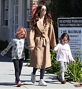 Megan_Fox_-_Out_in_Calabasas_with_her_kids_02232019-05.jpg
