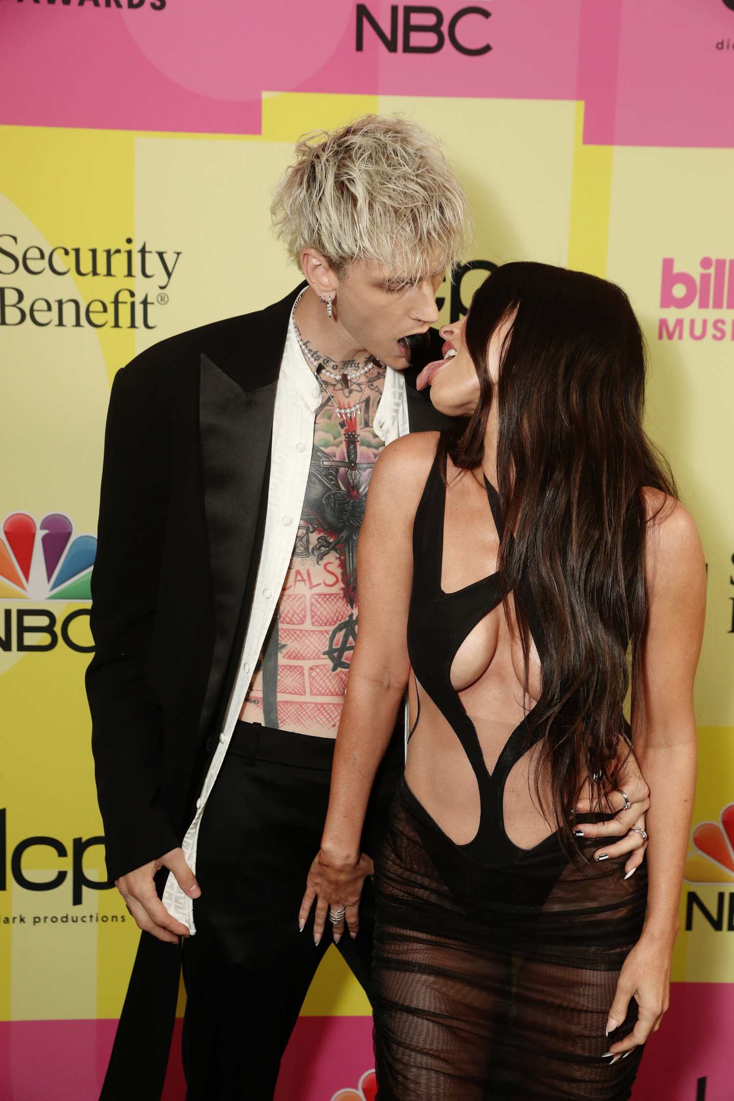 2021_Billboard_Music_Awards_28229.jpg
