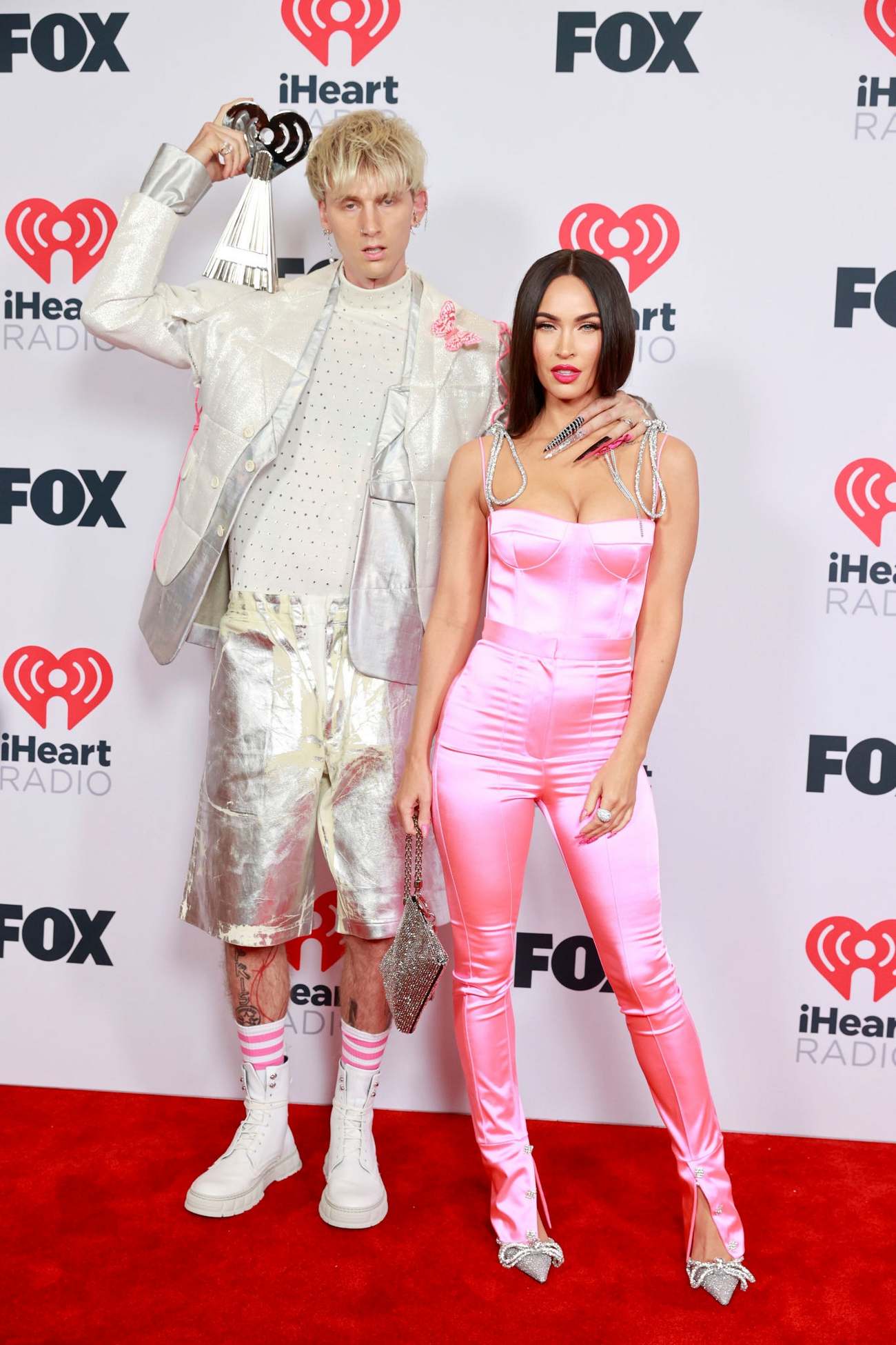 2021_iHeartRadio_Music_Awards_05.jpg