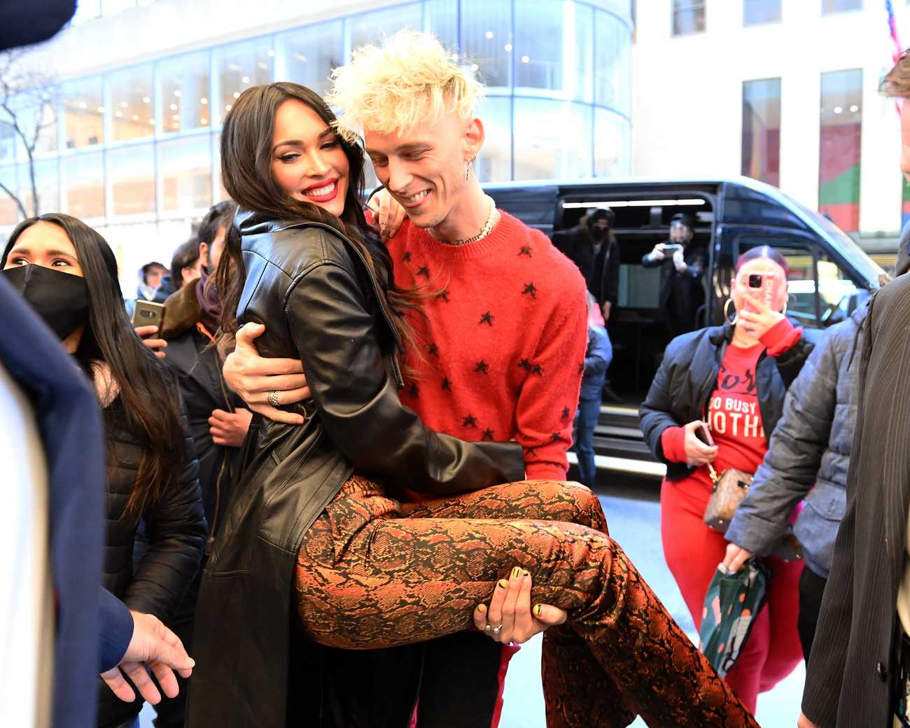 At_the_Rockefeller_Center_with_Machine_Gun_Kelly__in_New_York_City_January_302C_2021_05.jpg
