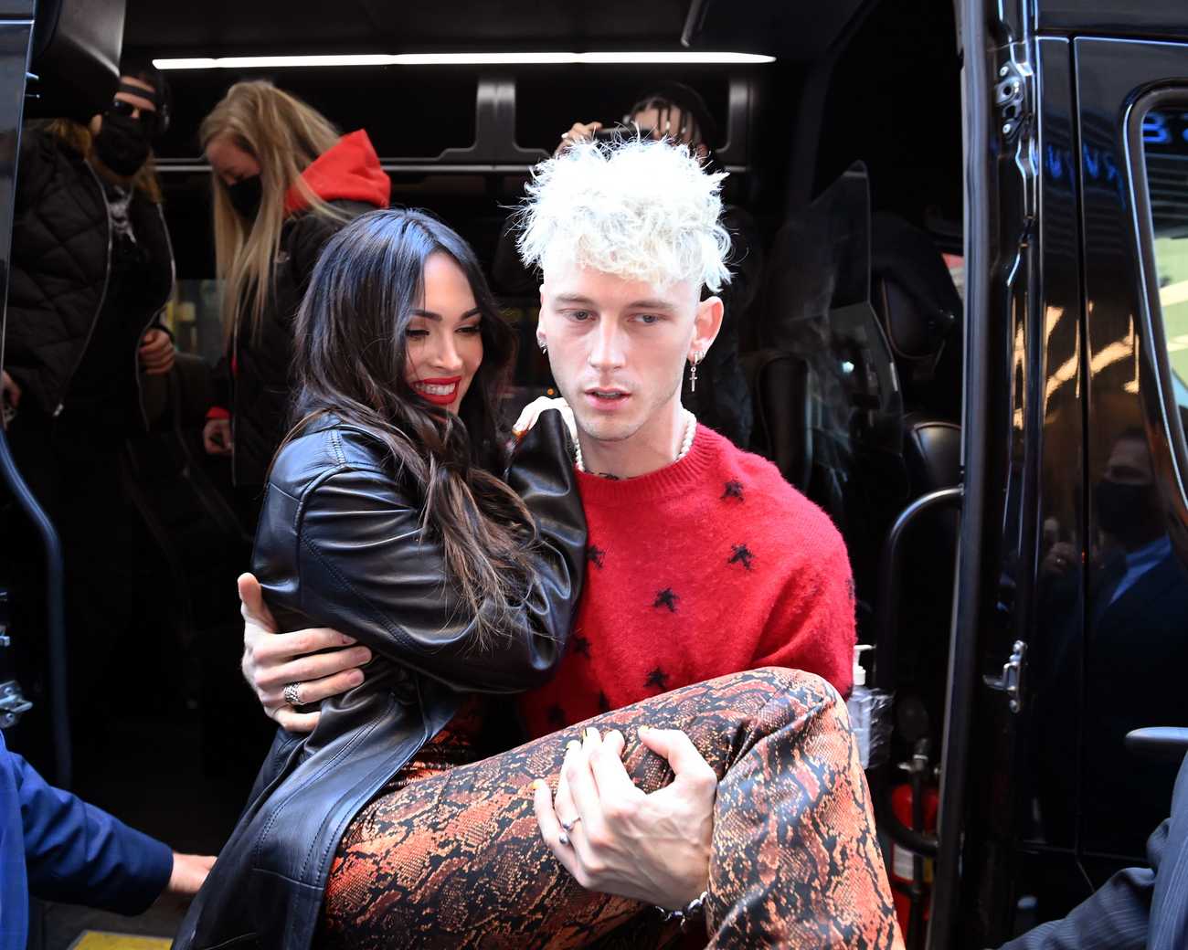 At_the_Rockefeller_Center_with_Machine_Gun_Kelly__in_New_York_City_January_302C_2021_11.jpg