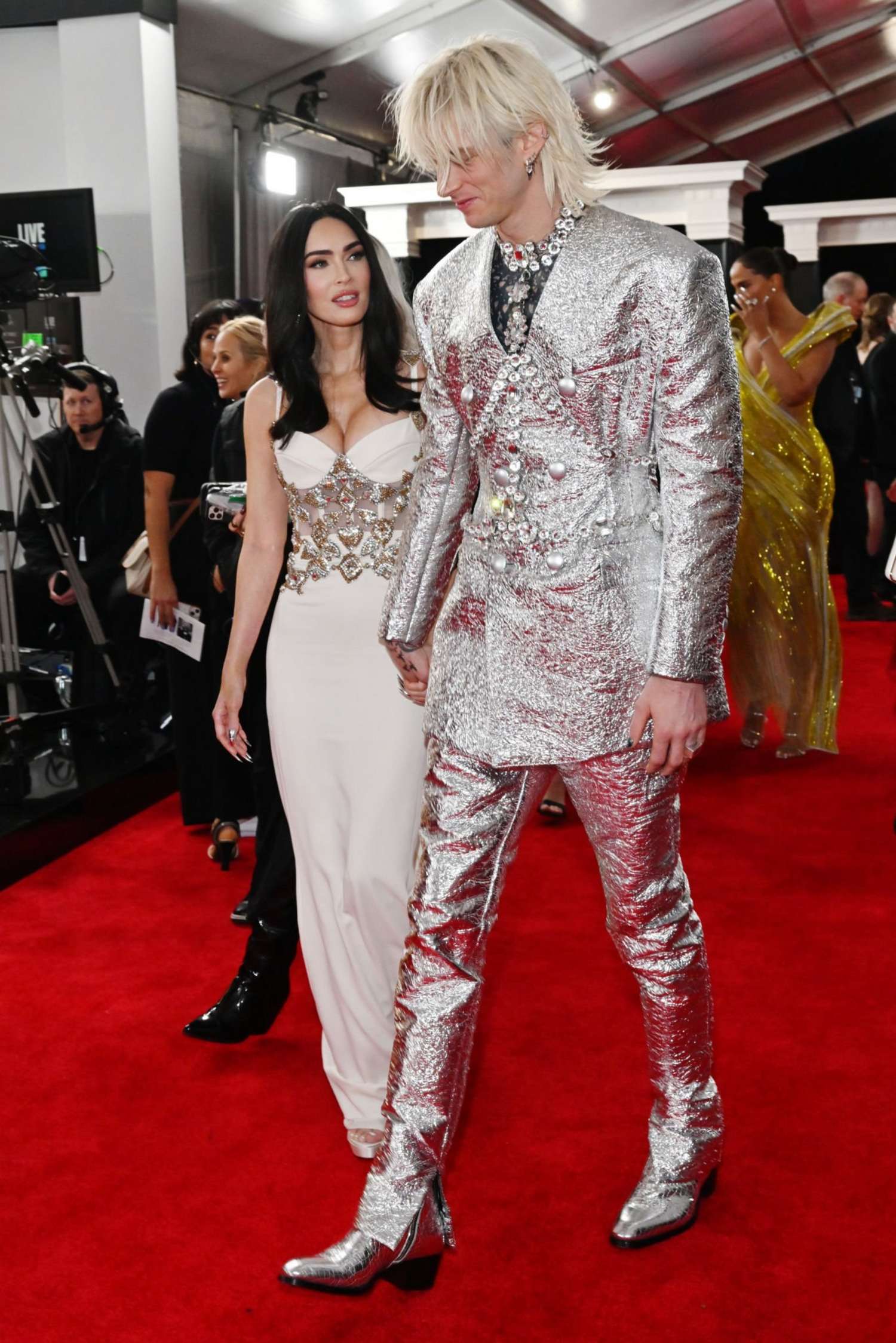 Megan_Fox_-_65th_Grammy_Awards_in_Los_Angeles_February_52C_202317.jpg