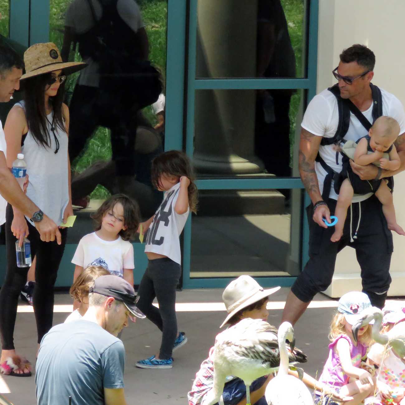 Megan_Fox_-_And_Brian_Austin_Green_take_their_kids_to_the_zoo_in_Santa_Barbara_on_July_9-07.jpg