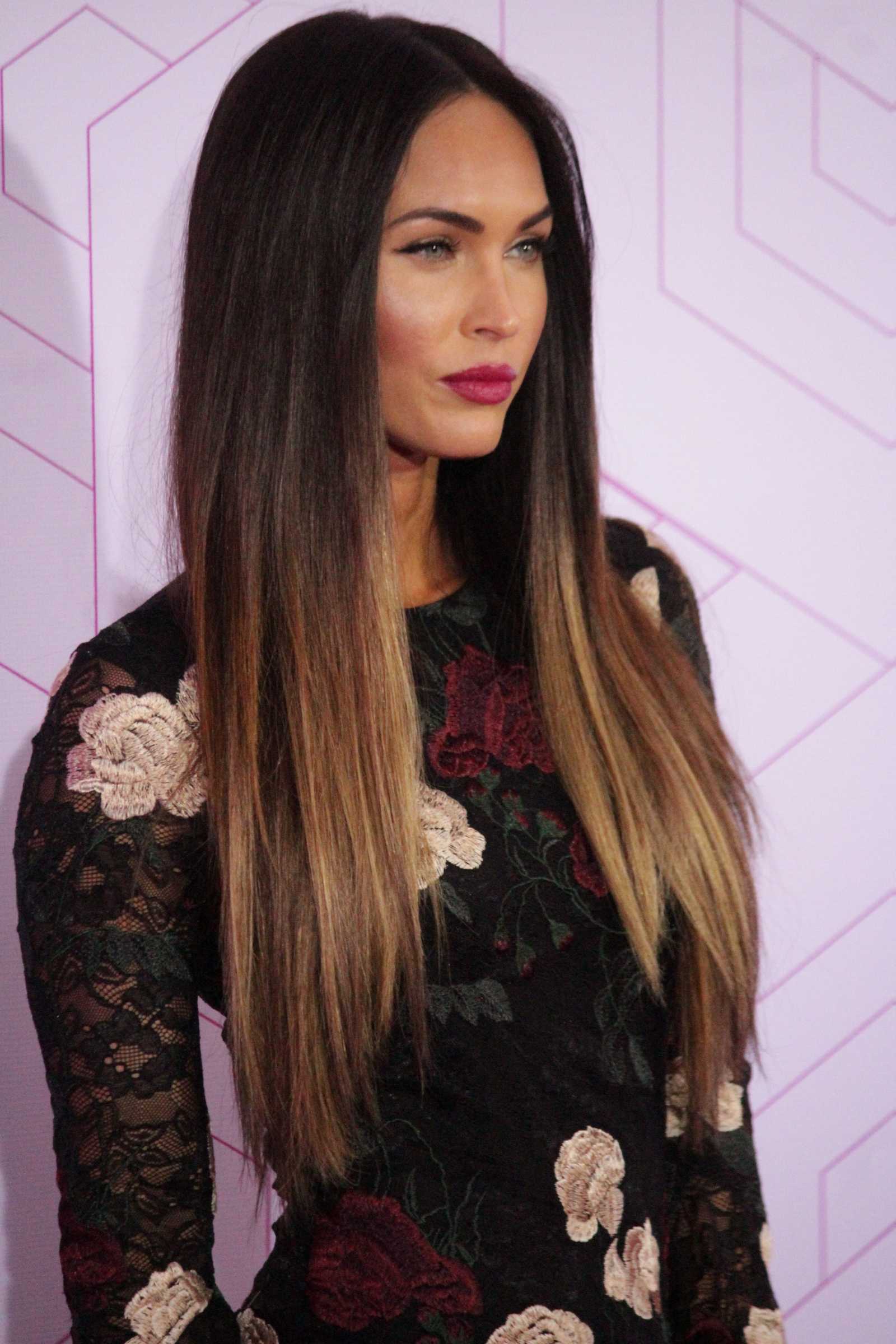 Megan_Fox_-_Fashion_Fest_Kids_AutumnWinter_2017_5BArriving5D_-_September_7-67.jpg