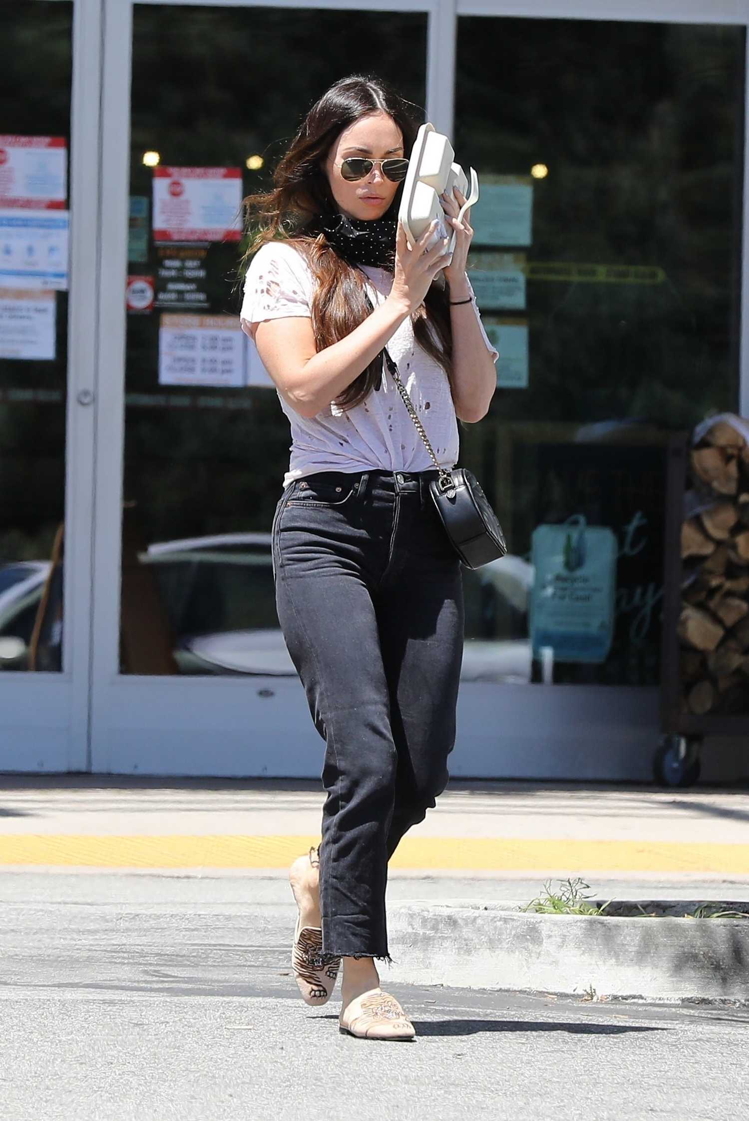 Megan_Fox_-_In_Calabasas2C_California__05142020-04.jpg