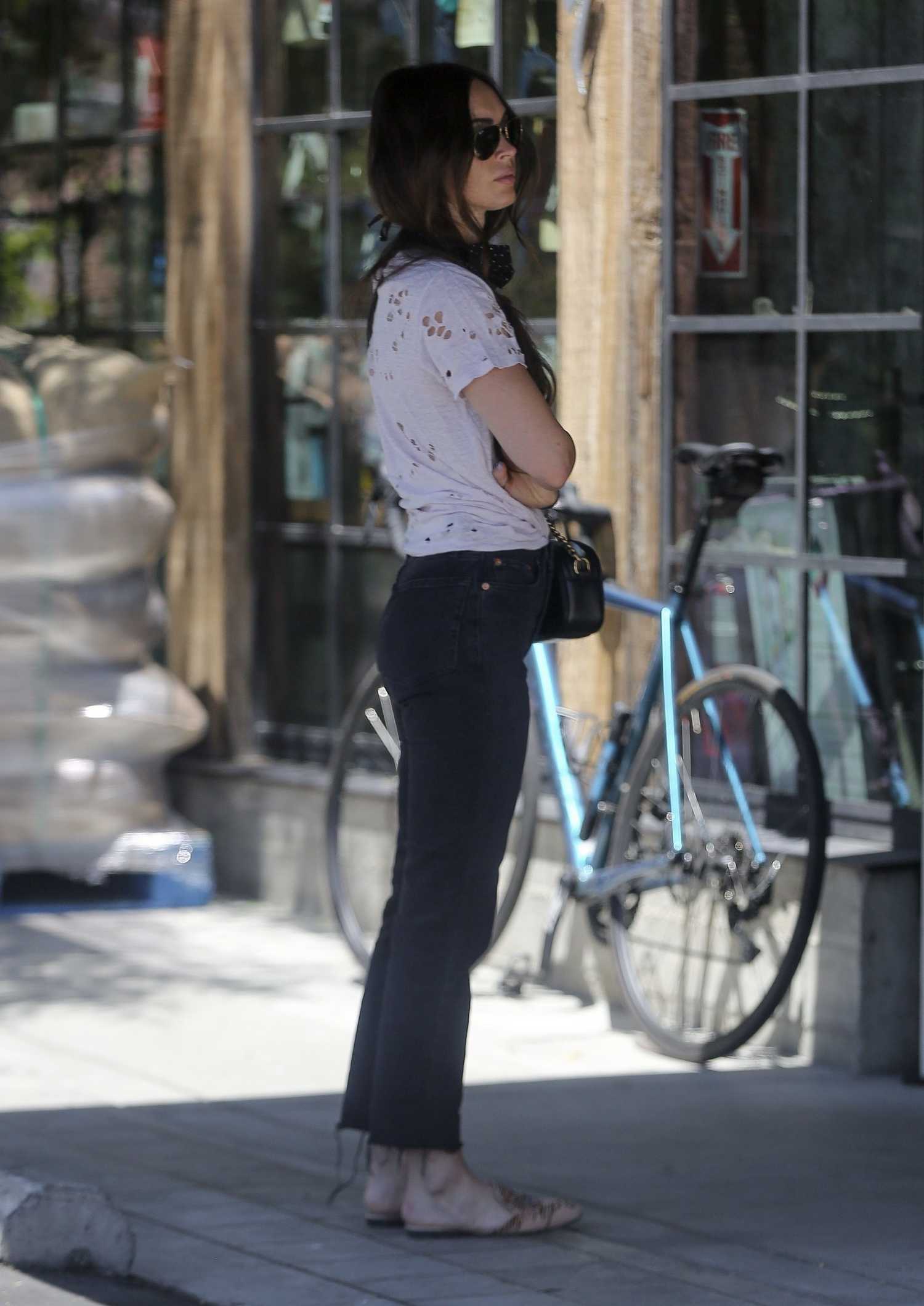 Megan_Fox_-_In_Calabasas2C_California__05142020-14.jpg