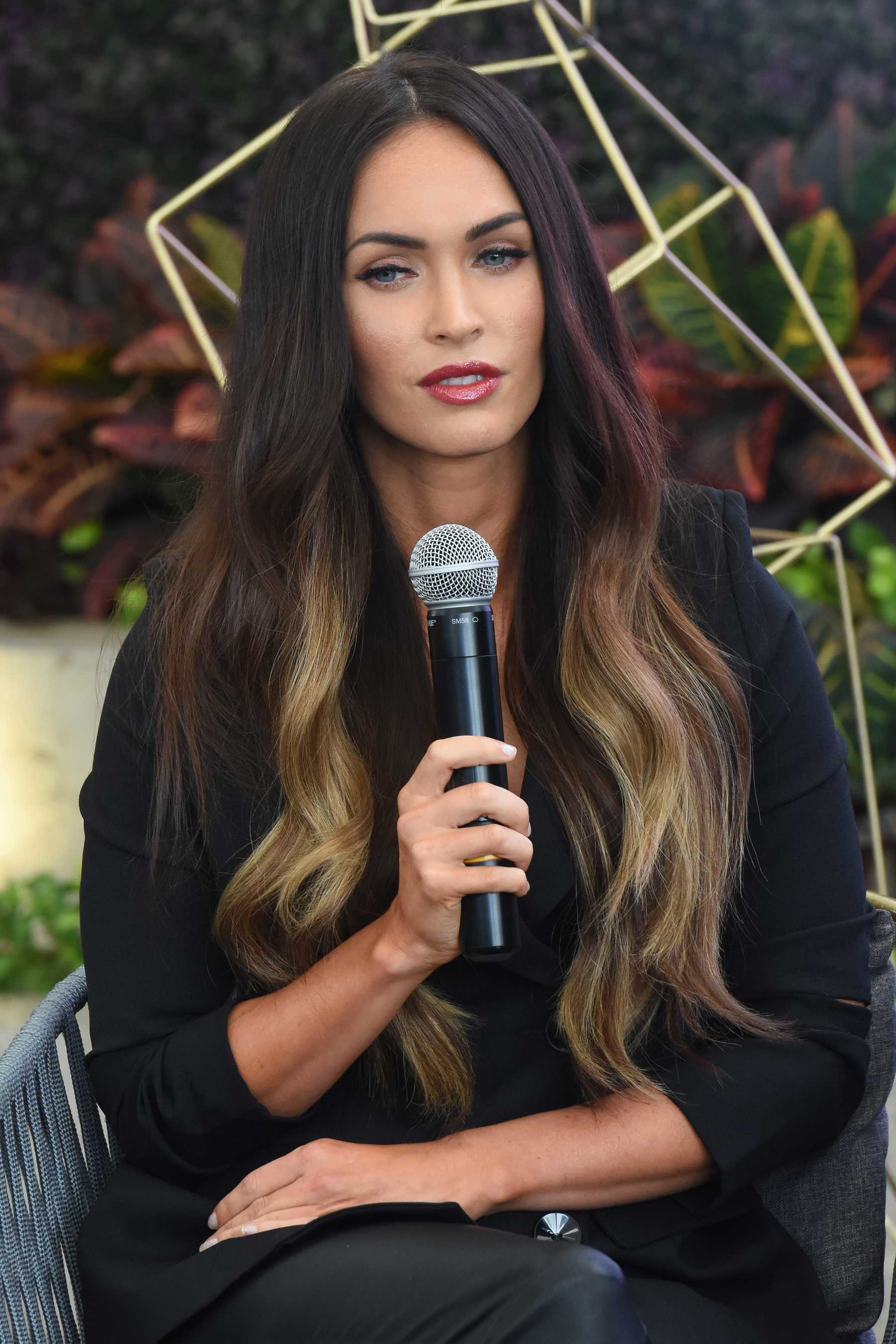 Megan_Fox_-_Liverpool_Fashion_Fest_in_Mexico_City2C_Mexico_on_September_7-08.jpg