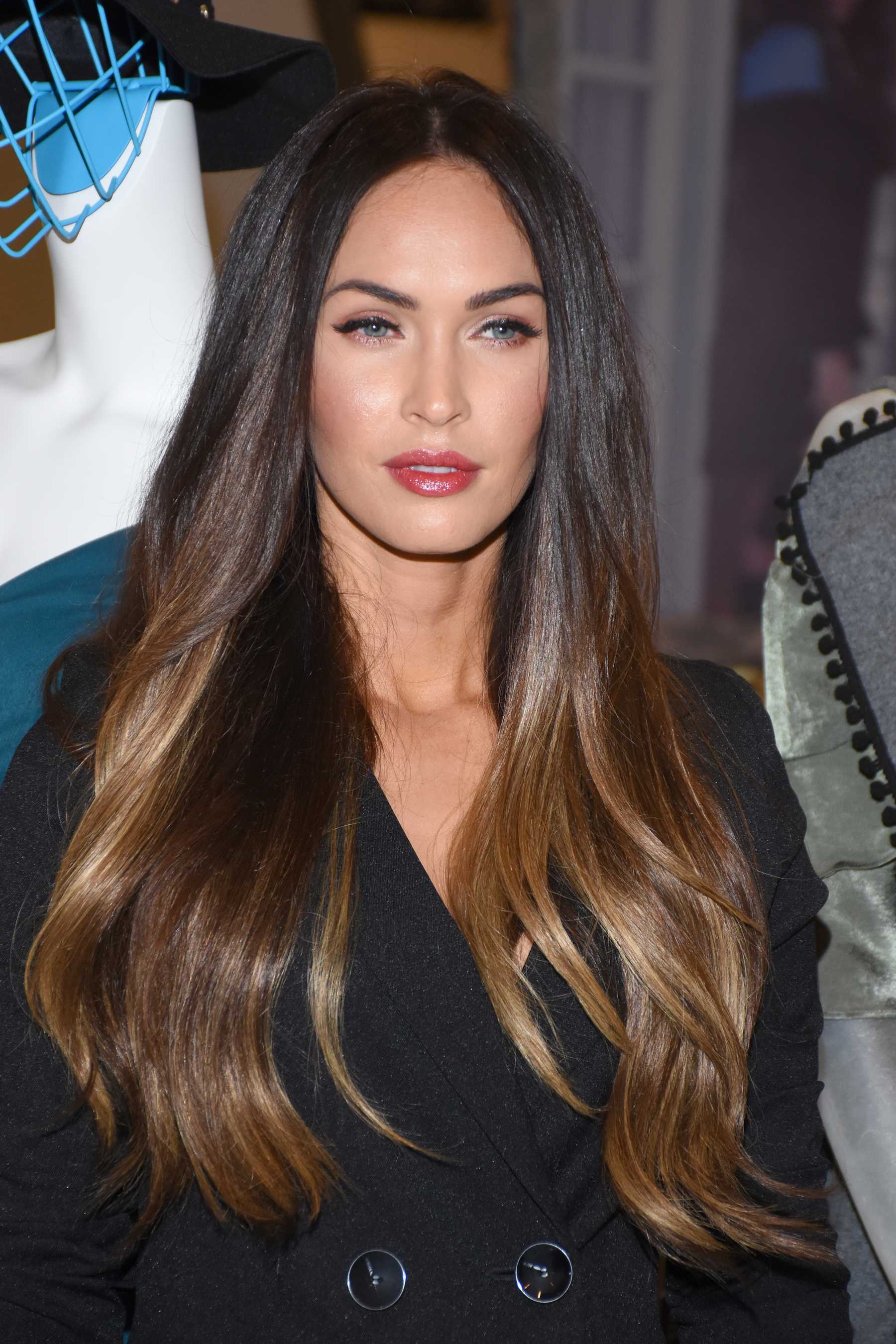 Megan_Fox_-_Liverpool_Fashion_Fest_in_Mexico_City2C_Mexico_on_September_7-28.jpg