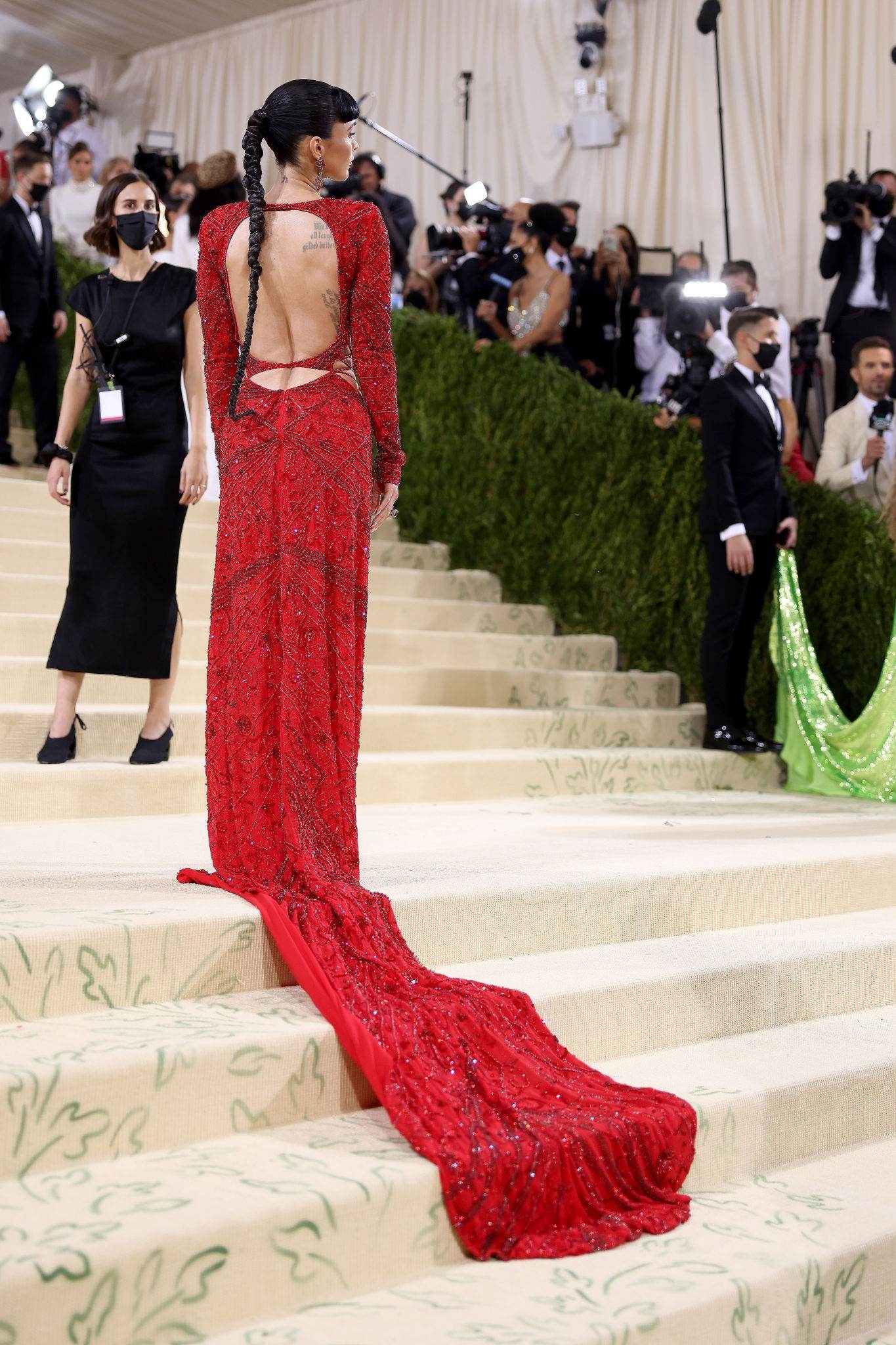 Megan_Fox_-_Met_Gala_Celebrating_In_America_A_Lexicon_Of_Fashion__09132021_00024.jpg