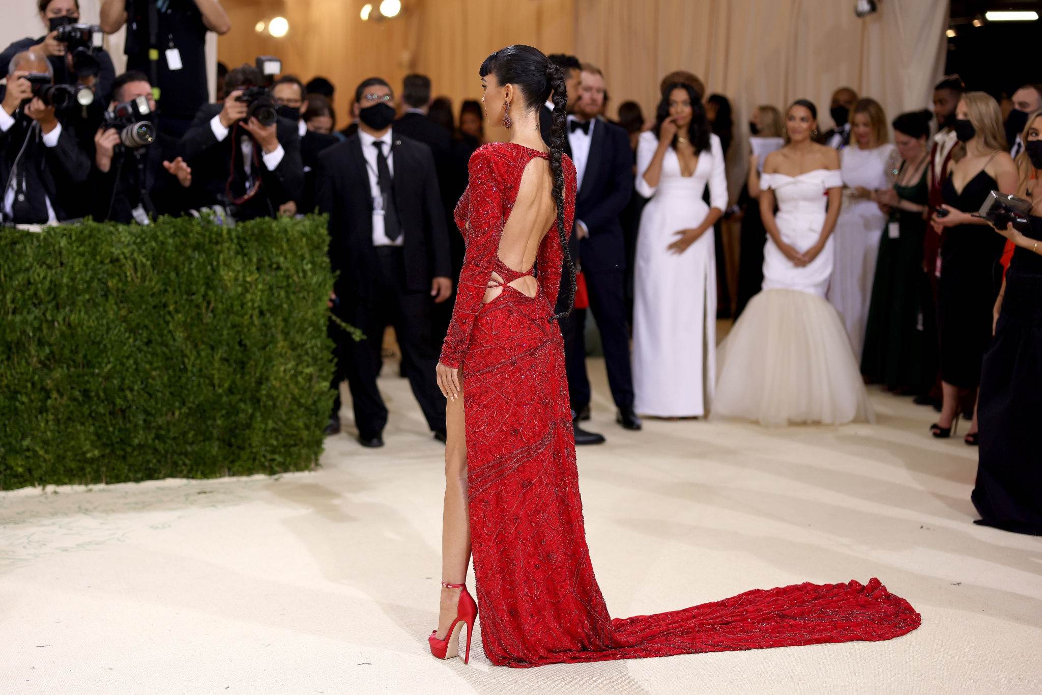 Megan_Fox_-_Met_Gala_Celebrating_In_America_A_Lexicon_Of_Fashion__09132021_00028.jpg