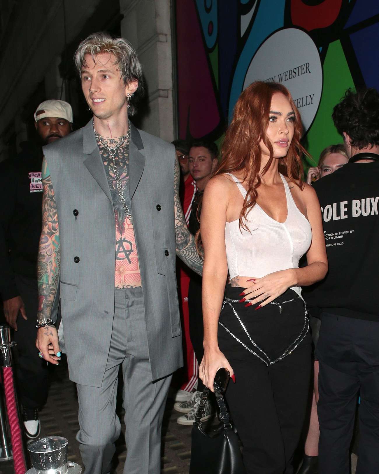 Megan_Fox_-_Out_in_London_May_302C_202304.jpg