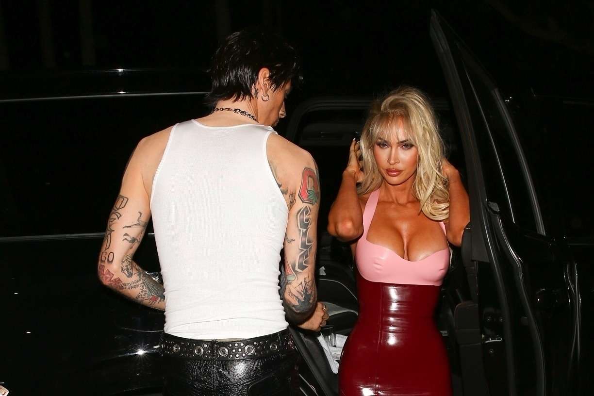 Megan_Fox_-___MGK_arrive_at_the_annual_Casamigos_Halloween_party_in_Beverly_Hills2C_California__1028202207.jpg