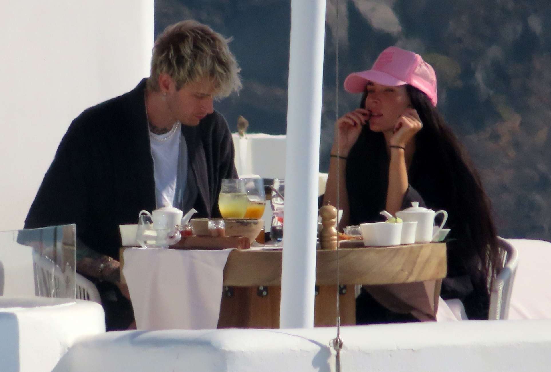 Megan_Fox___MGK_vacationing_together_on_Santorini_island_in_Greece2C_1108202108.jpg