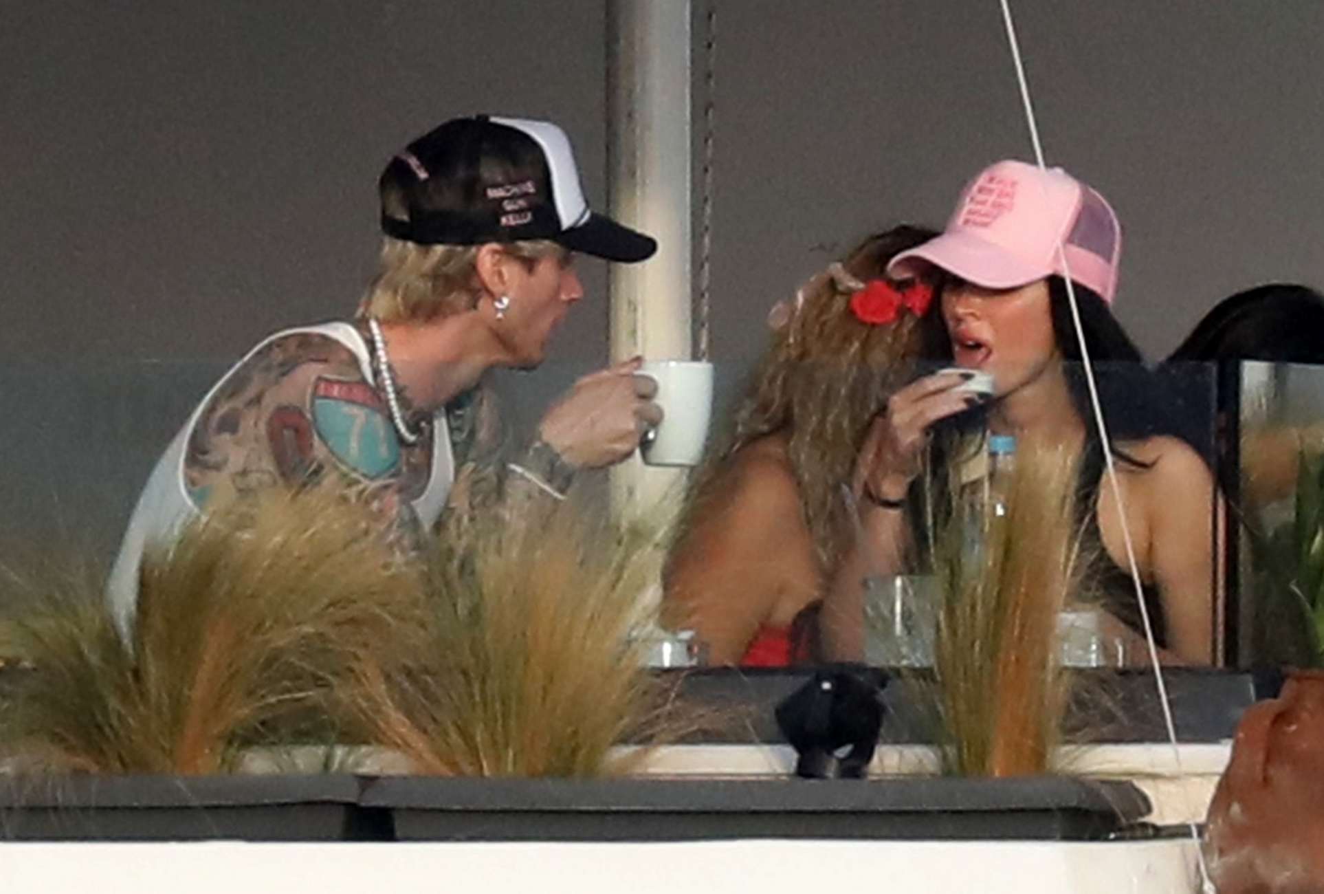 Megan_Fox___MGK_vacationing_together_on_Santorini_island_in_Greece2C_1108202120.jpg