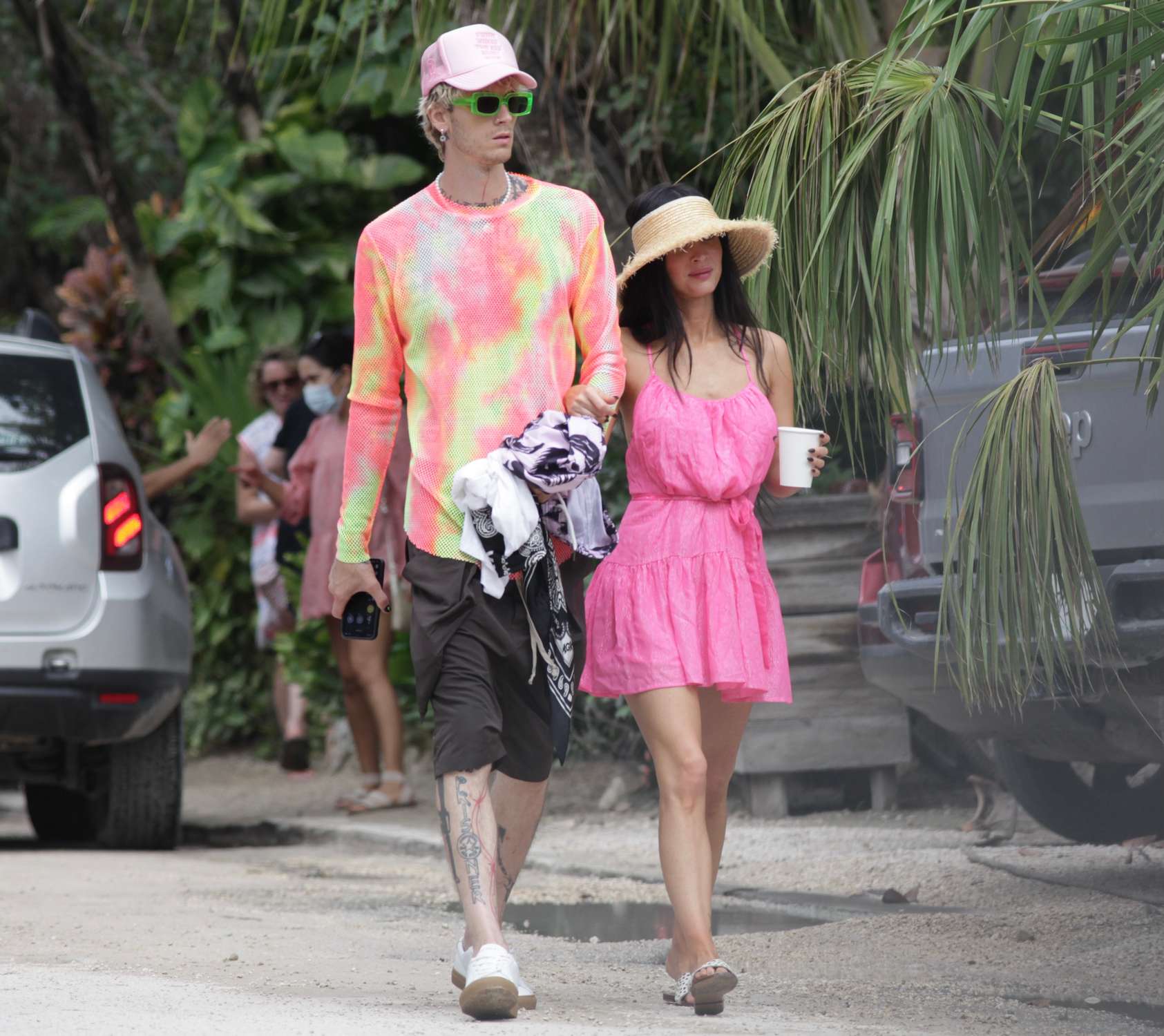Megan_Fox___Out_and_about_in_Mexico_16th_November_202103.jpg