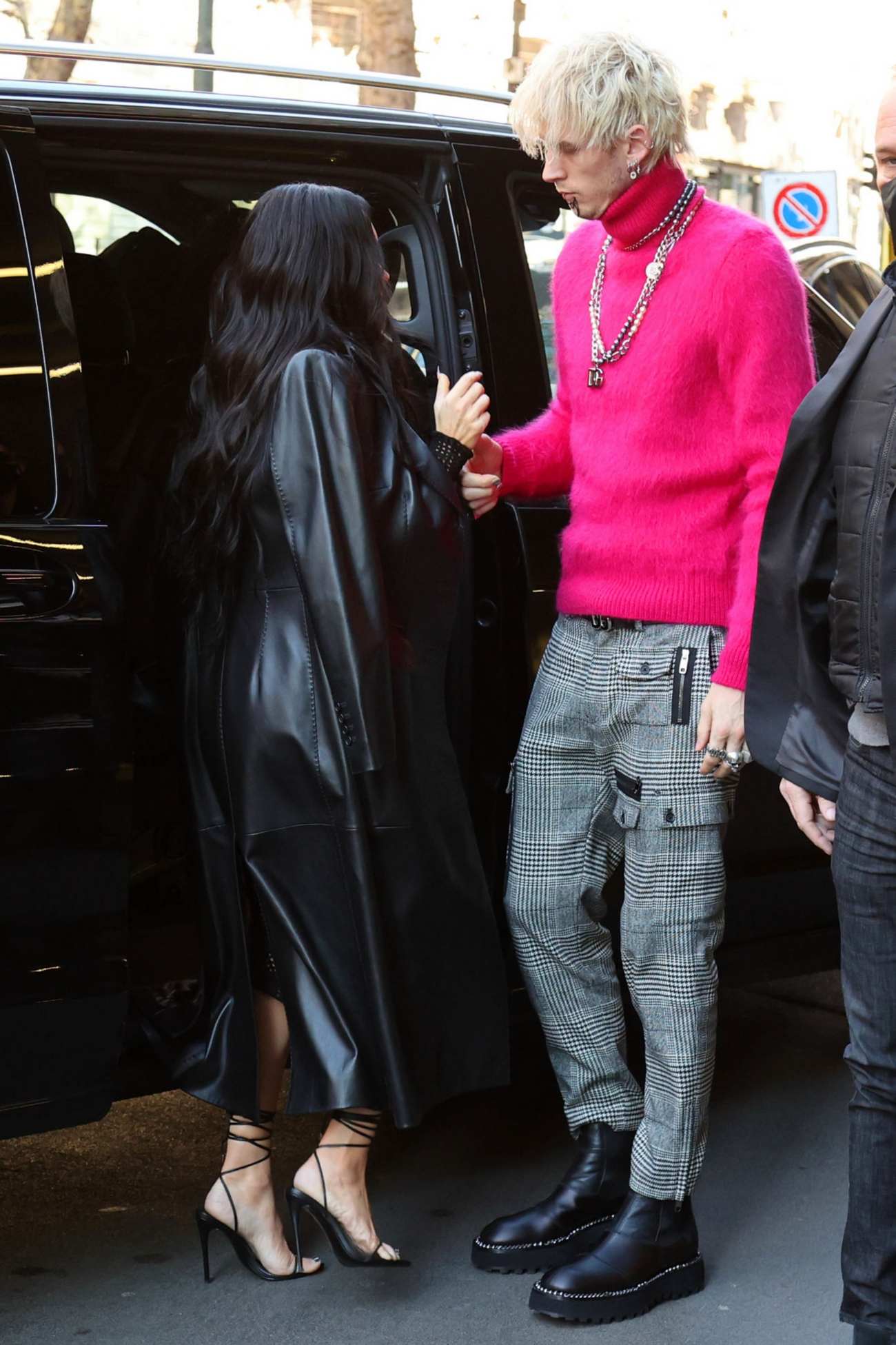 Milan_Men_s_Fashion_Week_-_Fall_-Winter_2022_-2023_28129.jpg