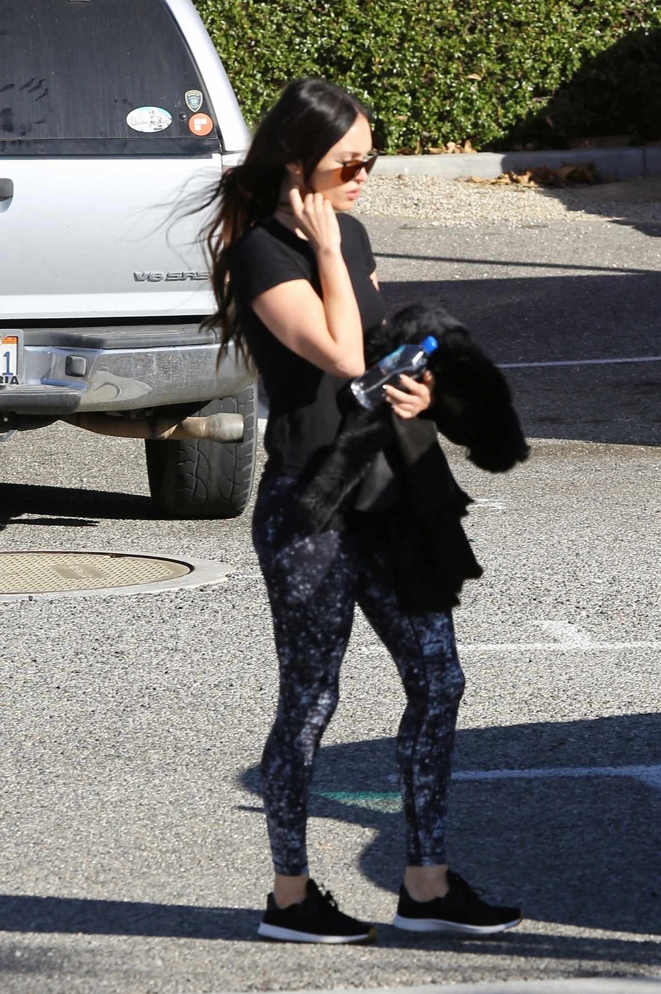 Shopping_in_Malibu_Country_Mart_with_Brian_-_January_2500004.jpg