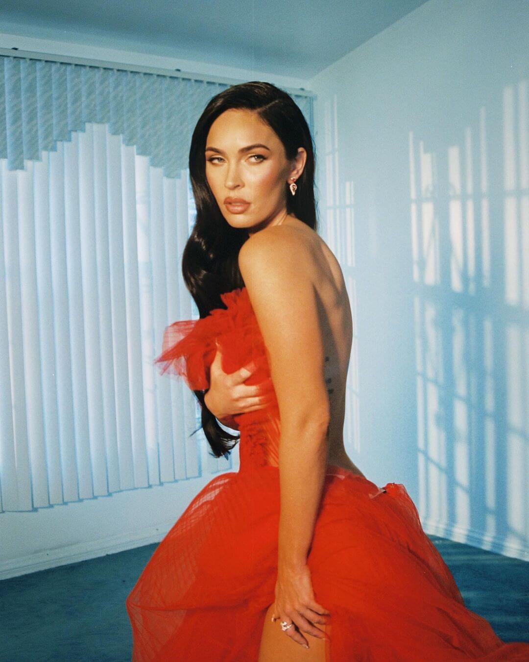 cr_fashion_book_281029.jpg