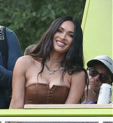 Megan_Fox_-_Attends_Day_3_of_Lollapalooza_in_Chicago_July_312C_2021_00001.jpg