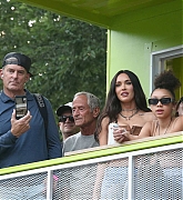 Megan_Fox_-_Attends_Day_3_of_Lollapalooza_in_Chicago_July_312C_2021_00007.jpg