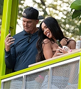 Megan_Fox_-_Attends_Day_3_of_Lollapalooza_in_Chicago_July_312C_2021_00015.jpg