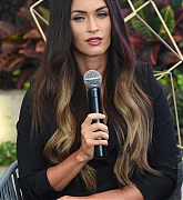 Megan_Fox_-_Liverpool_Fashion_Fest_in_Mexico_City2C_Mexico_on_September_7-08.jpg
